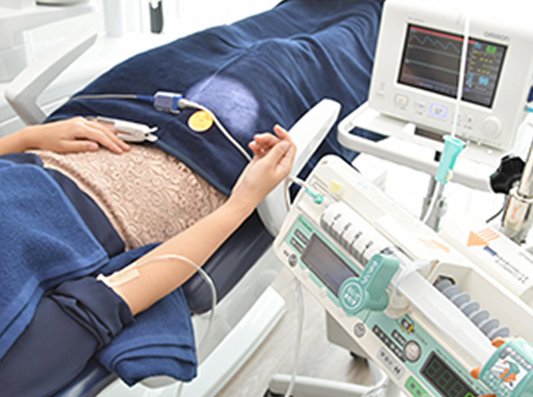 静脈内鎮静法の様子